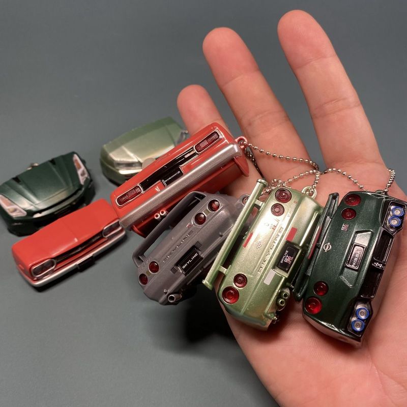Bandai Nissan Skyline GT-R con - Pendant Light Shade reseña y precio